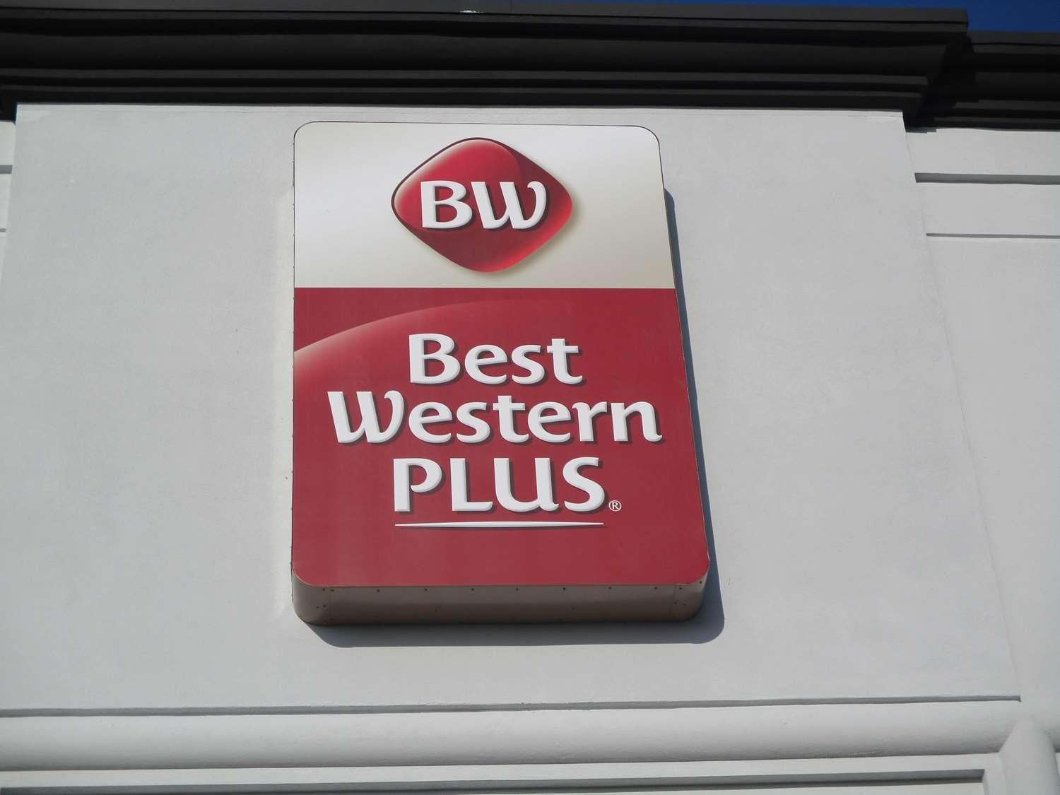 Best Western Plus Champaign/Urbana Inn Exteriör bild